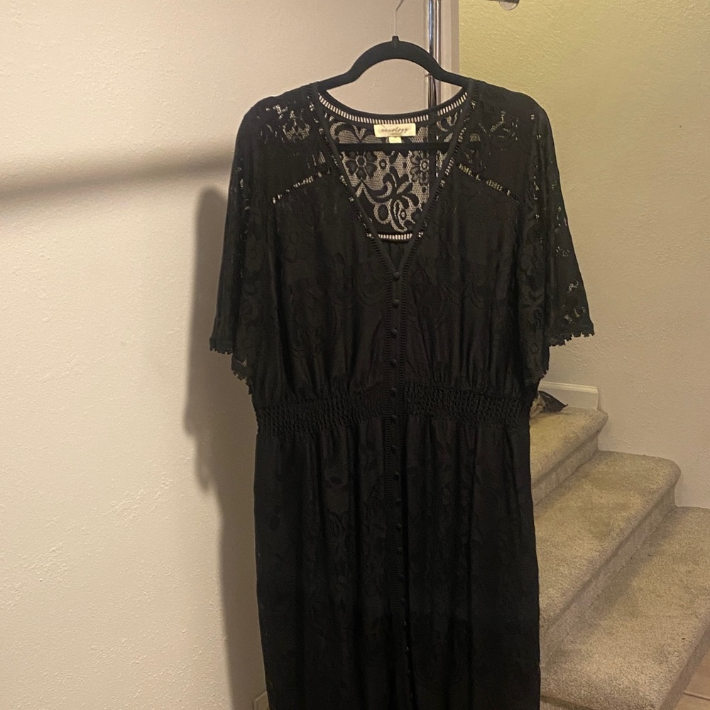 Ideology Elegant Black Maxi Dress